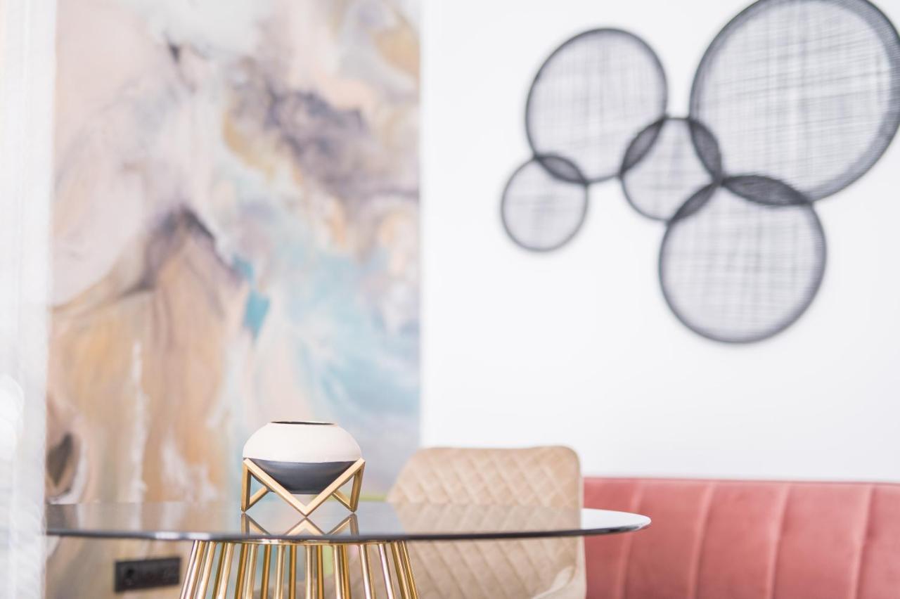 Boutique Apartments- La Gloria 1908 アルメリア エクステリア 写真