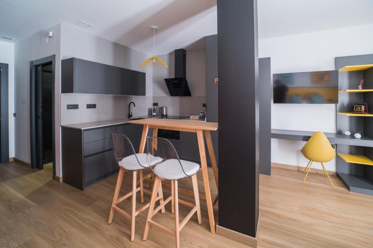 Boutique Apartments- La Gloria 1908 アルメリア エクステリア 写真