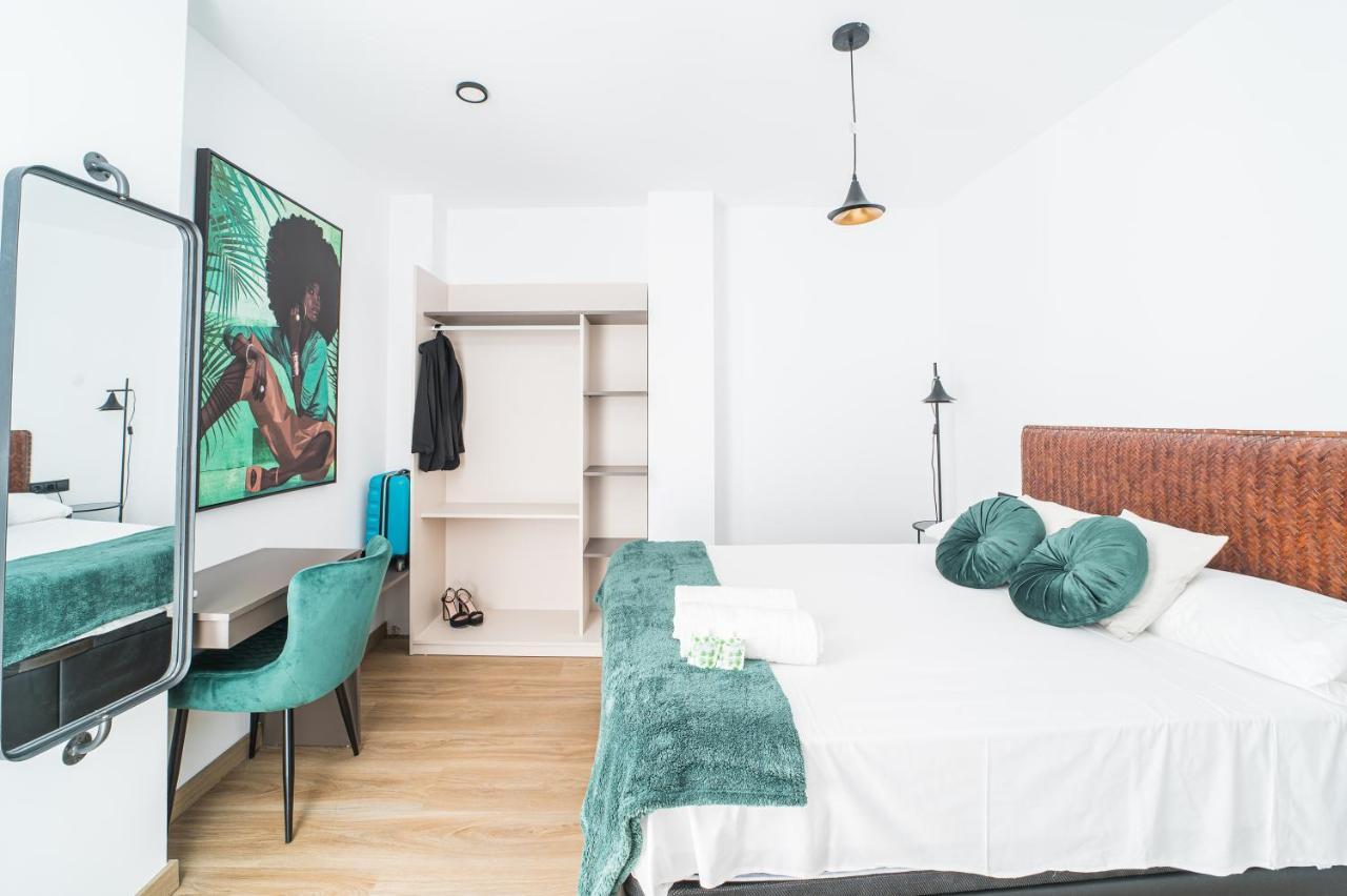 Boutique Apartments- La Gloria 1908 アルメリア エクステリア 写真