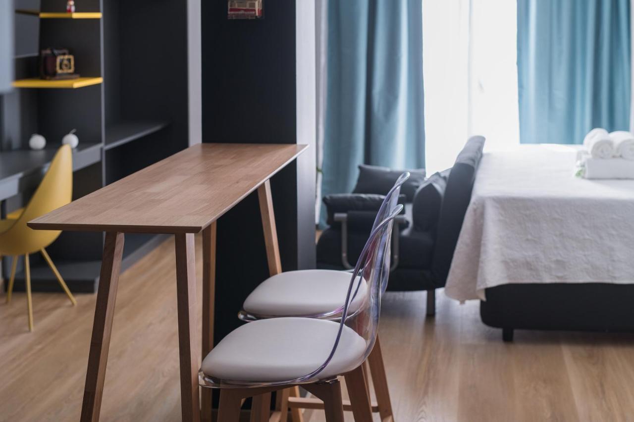 Boutique Apartments- La Gloria 1908 アルメリア エクステリア 写真