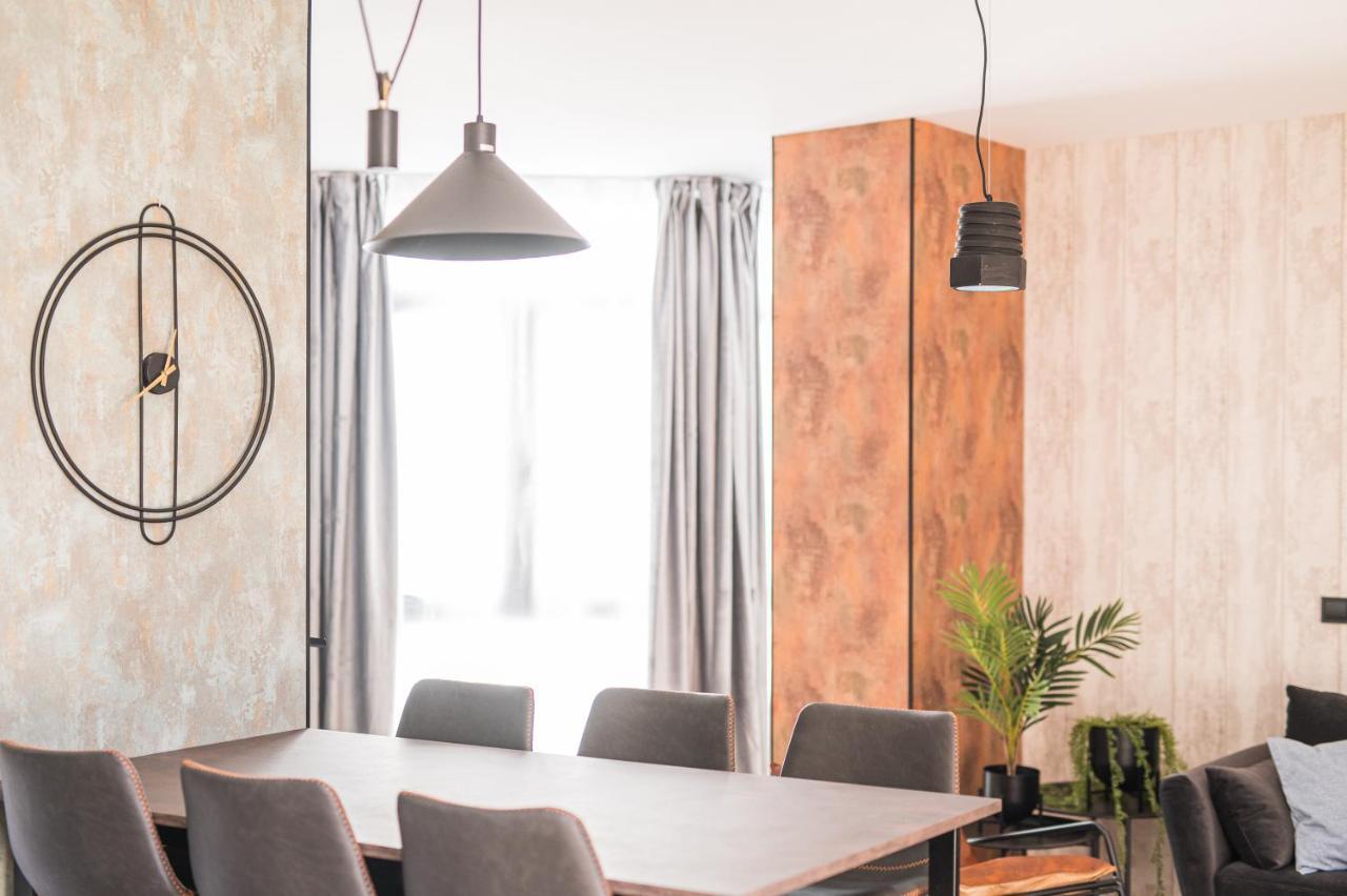 Boutique Apartments- La Gloria 1908 アルメリア エクステリア 写真