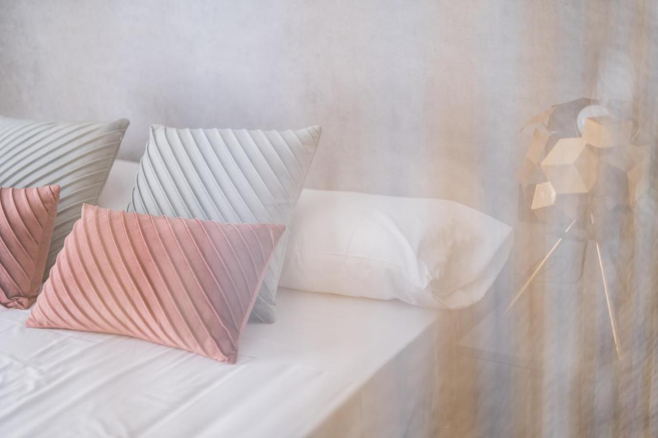Boutique Apartments- La Gloria 1908 アルメリア エクステリア 写真